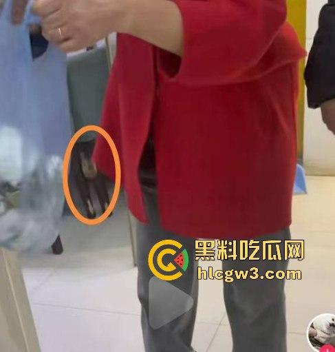 上万金戒指不翼而飞 原是保洁大妈顺手牵羊 对质录音曝光 这演技不得给大妈颁个奥斯卡嘛？  第5张