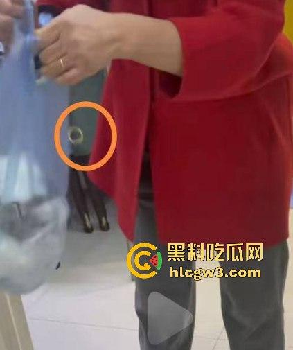 上万金戒指不翼而飞 原是保洁大妈顺手牵羊 对质录音曝光 这演技不得给大妈颁个奥斯卡嘛？  第6张