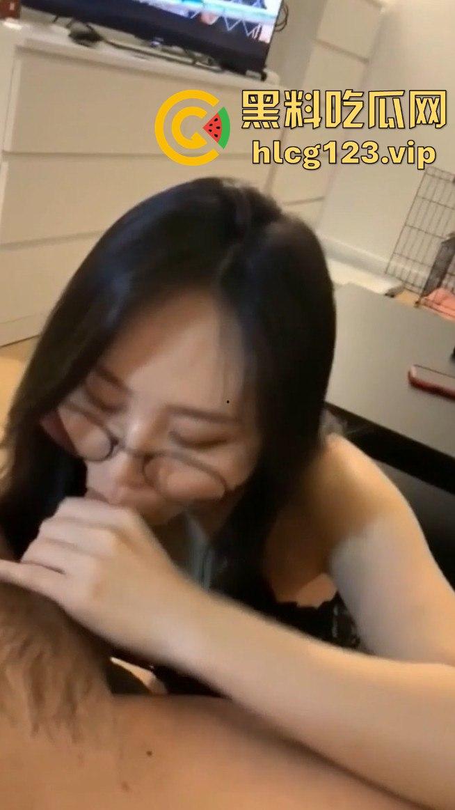 浙江财大学院派美女吴薇薇为出国深造跪舔洋屌！被颜射一脸骚样尽显！  第6张