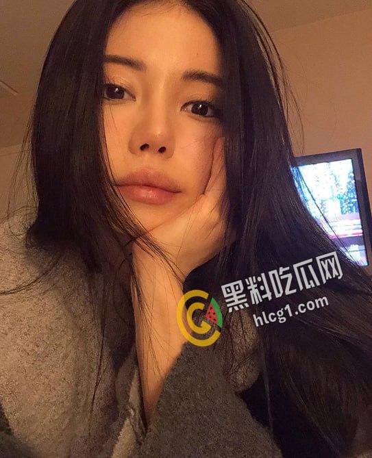 IG百万粉丝网红「EMILY」 神似徐冬冬韩国混血 啪啪不雅视频流出 高清完整版骑乘做爱内射 完美露脸  第2张