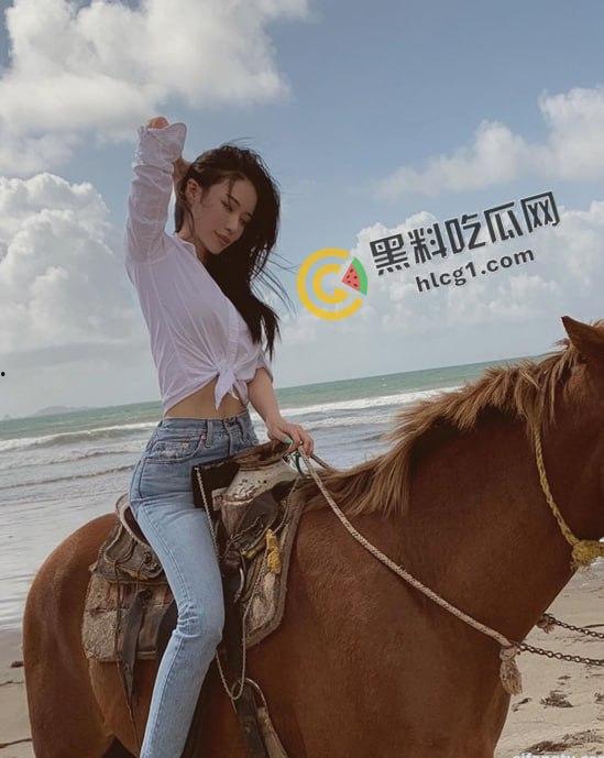 IG百万粉丝网红「EMILY」 神似徐冬冬韩国混血 啪啪不雅视频流出 高清完整版骑乘做爱内射 完美露脸  第5张