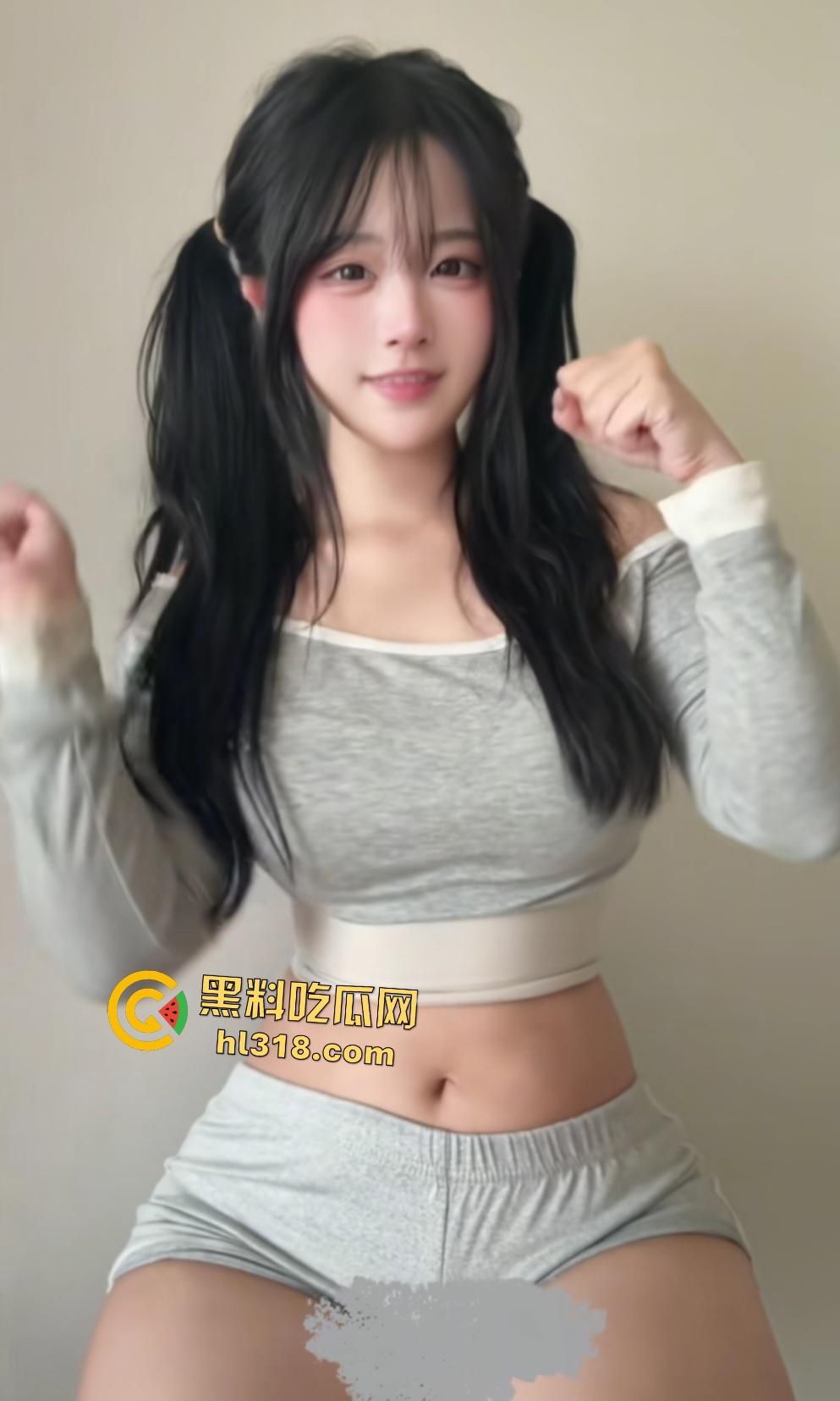 抖音网红【喝多了就想兔】酒后失态穿红色蕾丝情趣装裹巨乳半露，极致反差自拍撩裙底！  第4张