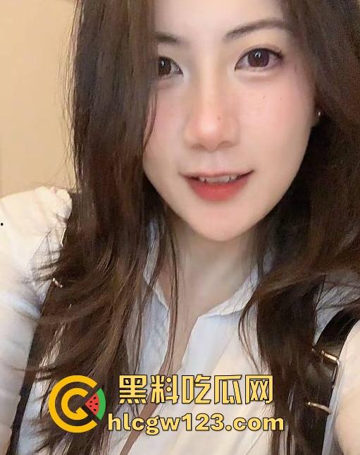 约炮抖音极品极品小博主【比极星】绝美颜值核弹巨乳 无套进入 内射完还不满足请求着金主再来一次！  第5张