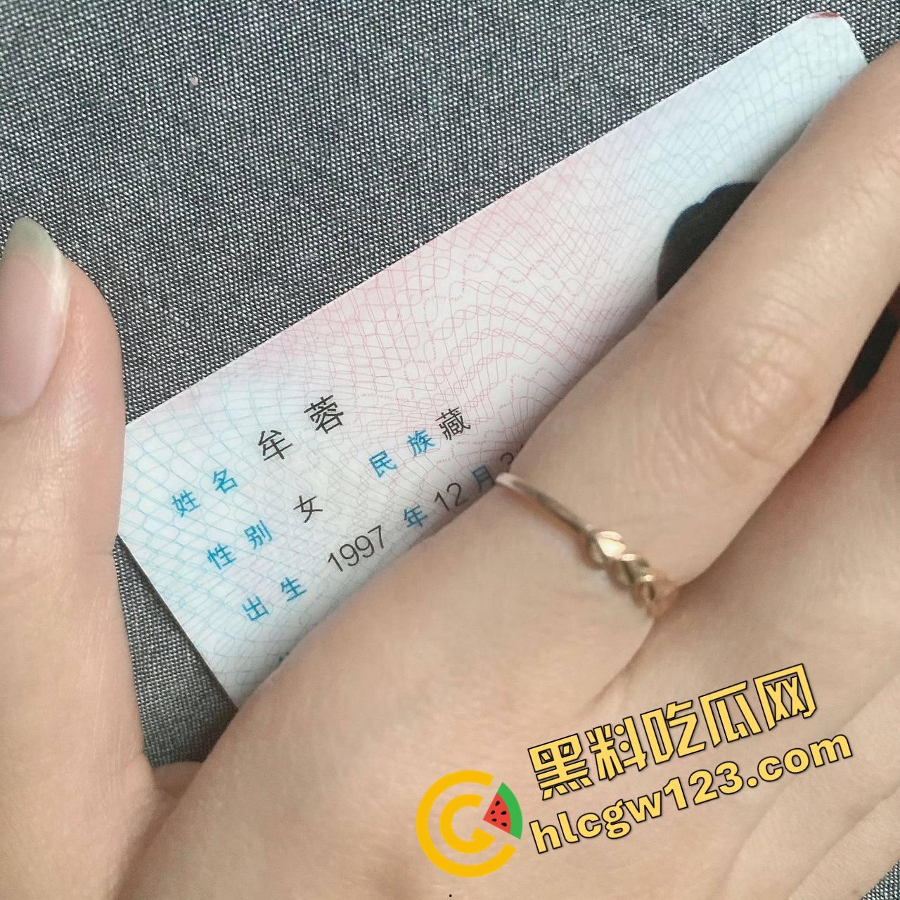 浙大是985 她是9X5【林依依】保研女神用乳头写作业，高颜值学姐被捆成狗，逼里插蜡全程湿！  第9张