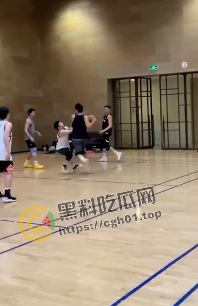 一场野球挣了66w！广州汇悦台野球场暴躁男【王帅】打球带肘给人开瓢  赔66w才能免坐牢 第2张