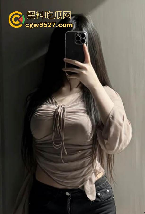 台湾大学大奶学生妹怕【蒋柊】性爱视频曝光，G杯巨乳晃动，口交深喉后入狂干，私下却反差拉满！  第3张