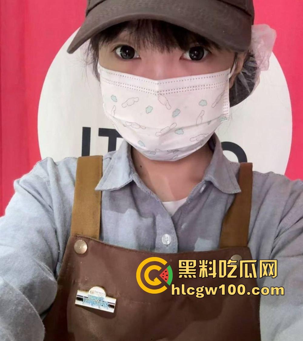 19岁学生骚婊【邵丽燏】土豪网调视频流出，乖乖掰逼拍内裤完成羞耻任务，小母狗本色暴露，真他妈骚到极致！  第9张