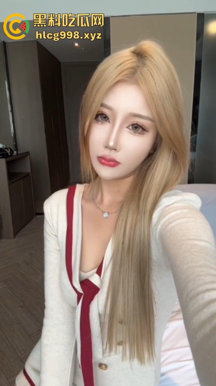 快手巨乳清纯萌妹子【倩倩耶】私下是性瘾母狗 主动要求拍摄性爱视频做收藏！  第5张