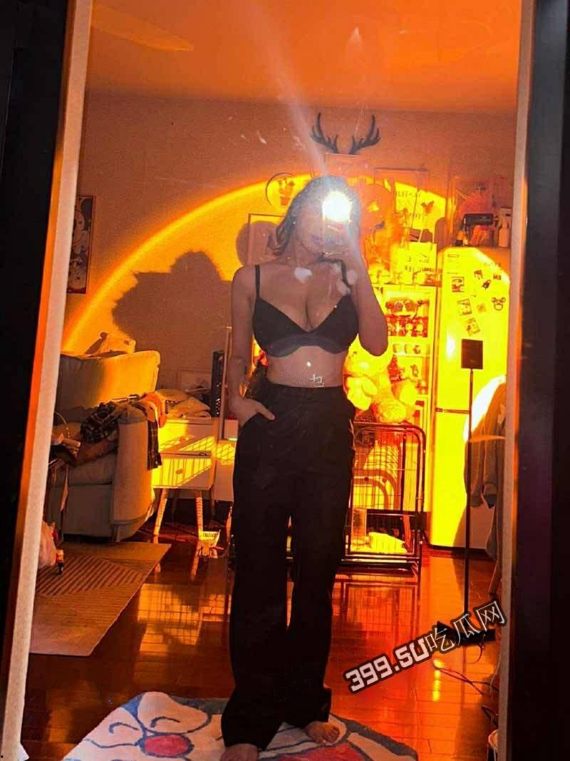 微博  抖音 甜小乜 全网首发 无忧传媒抖音百万网红 情趣内衣巨乳大尺度 第6张