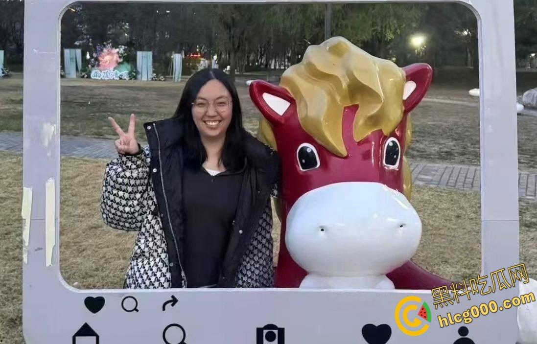 河北保定物理老师【宋津莉】，校内教书育人，校外吃屌母狗，私下戴眼罩调教SM，老师都这么会玩吗 !  第1张