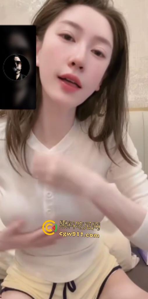 网红【大熊硬糖】经常在家自摸骚逼，超人技能模拟口爆，真空凸点揉奶隔空榨精，金主把持不住隔空射！  第6张