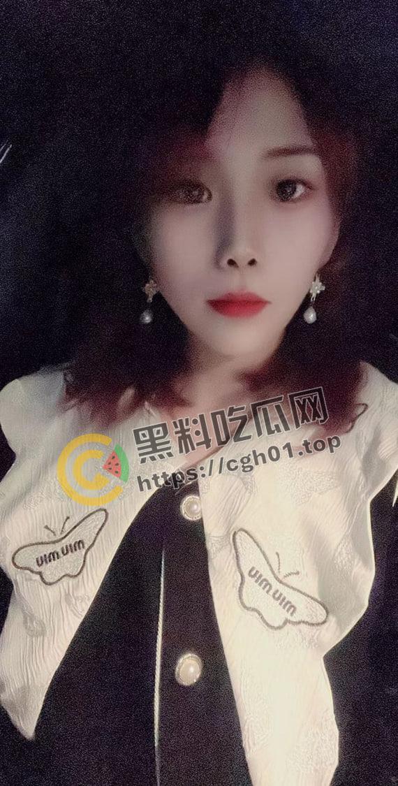 广东潮汕恒大名都美艳少妇【朱晓燕】出轨隔壁老王  被捉奸后曝光 阴毛旺盛的少妇水真多啊 第3张