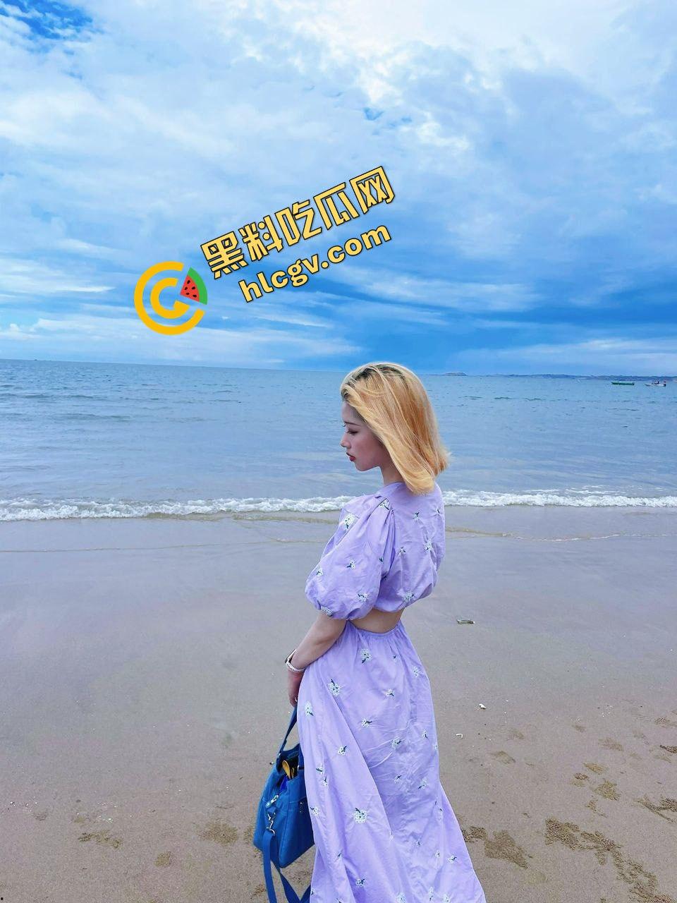 海南02年社会骚鸡『谢丽楠』黄发反差婊 白虎逼超级紧致 被大哥包养天天日 惨遭投稿曝光 独家流出！  第4张