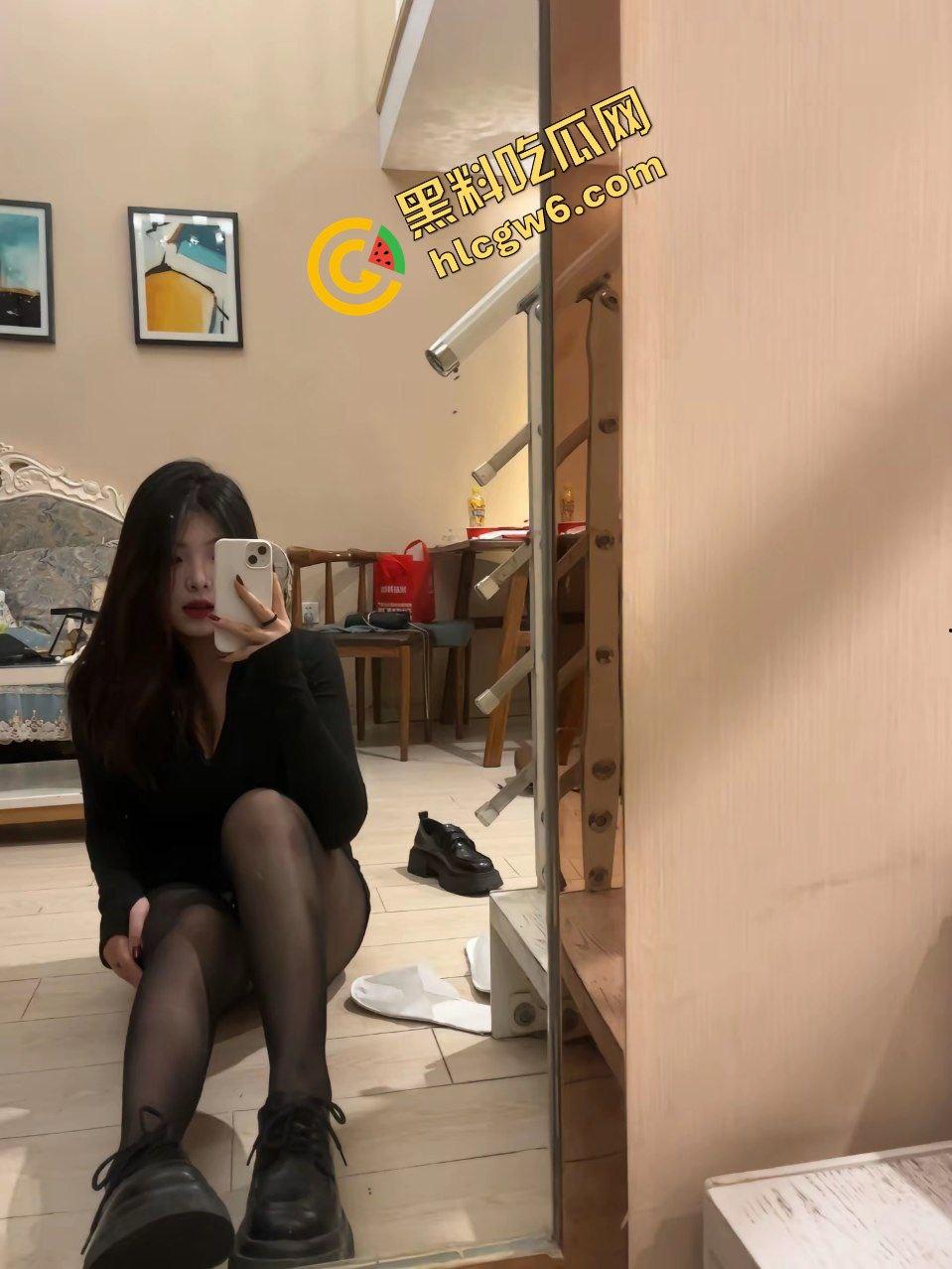 长春科技学院大四肉感反差骚母狗『范敏』口爆大哥激情 后入猛操骚臀至喷水！原创独家流出！  第1张