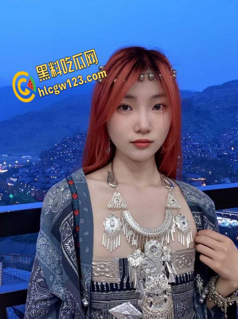 成都清纯女大学生【林书明】，明码标价援交伴游服务，看着风景玩着美人岂不快哉！  第2张