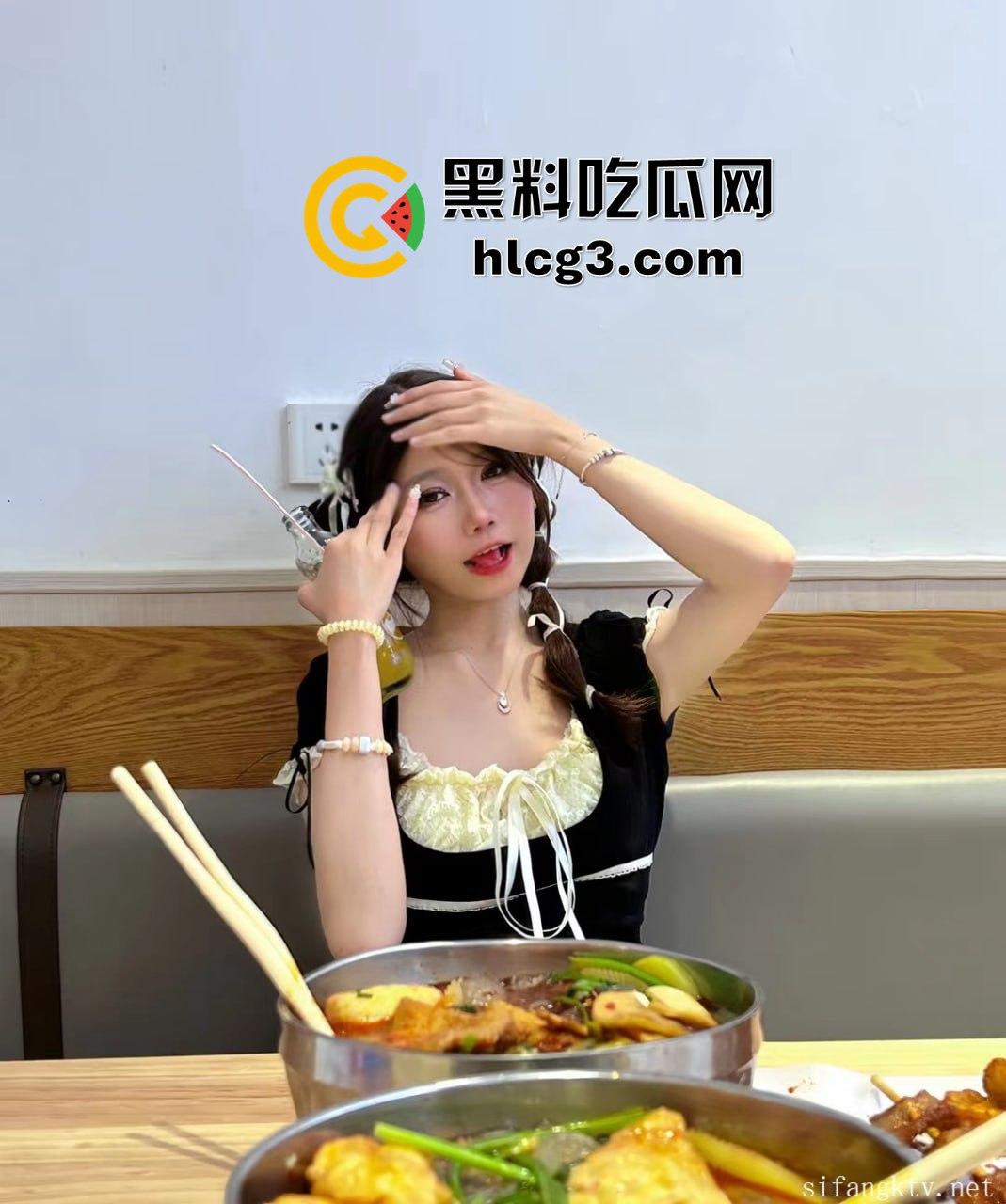 江西抚州无敌清纯高中生少女『李欢瑶』私底下超级骚贱 脱衣露奶露逼与在外清纯可爱形成鲜明对比 合集流出 第7张 江西抚州无敌清纯高中生少女『李欢瑶』私底下超级骚贱 脱衣露奶露逼与在外清纯可爱形成鲜明对比 合集流出 第7张