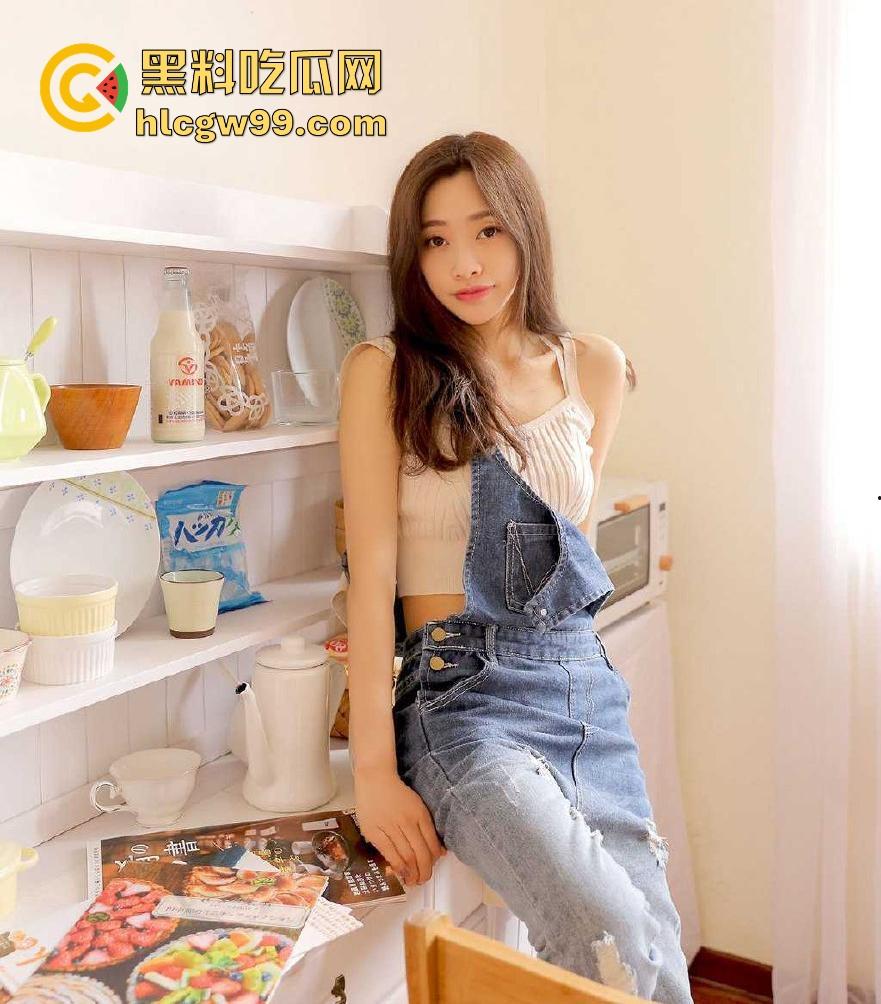 性爱小课堂！香港小姐姐妹用自己的身体零距离讲解胸部坚挺度以及阴部构造 快来抢沙发学起来！  第2张