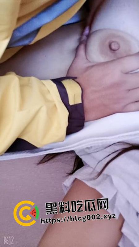 老师 求求你就给我一次吧！英语老师办公司刺激露出  野外勾引环卫工人大叔 英语老师玩的就是花 第8张