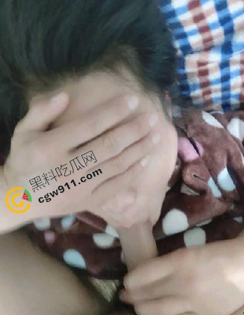 海角大神母子乱伦！出租房爆操美艳干妈的肥屁股，风韵犹存的熟女被干得高潮连连，疯狂夜晚壮烈爆发！  第8张