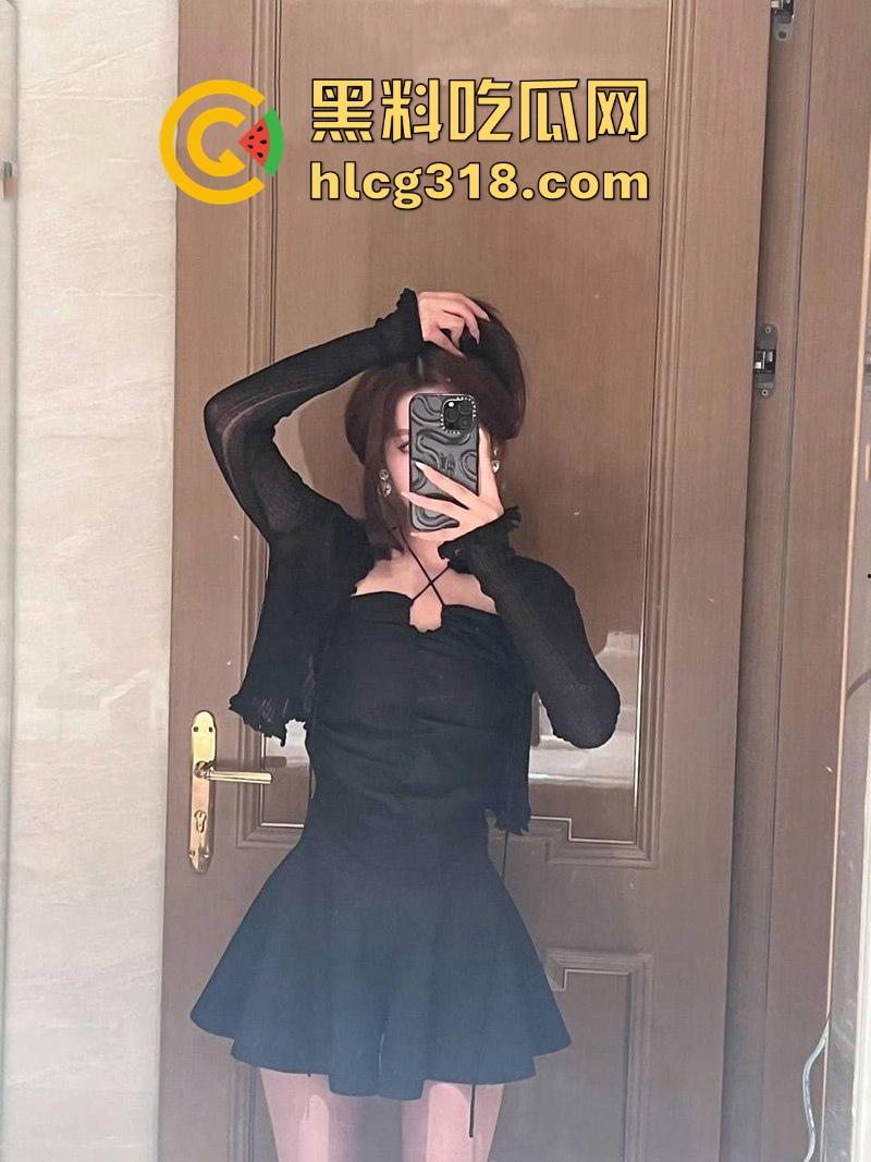 约炮南昌极品舞蹈老师，高颜值完美身材，一字马满足做爱需求，美中不足的是要待套套才能给操！  第5张