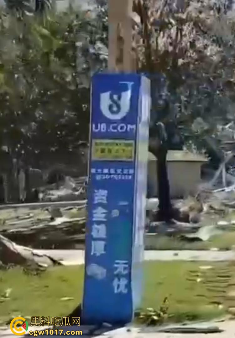 柬埔寨KK园区被血洗清剿！内部实拍曝光：牢笼、血迹、遗留手机触目惊心！  第5张