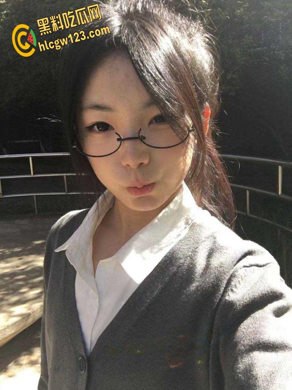 沧州师范学院【吕嘉慧】，超嫩JK刚上大一被金主爸爸3w包养，直接给干哭了！  第2张