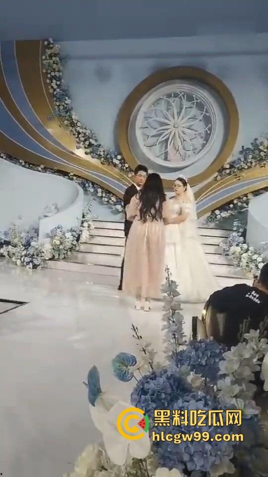 闺蜜比自己胖都嫁出去了，还要当伴娘送戒指，急火攻心气到晕倒，塑料姐妹情太真实了！  第2张