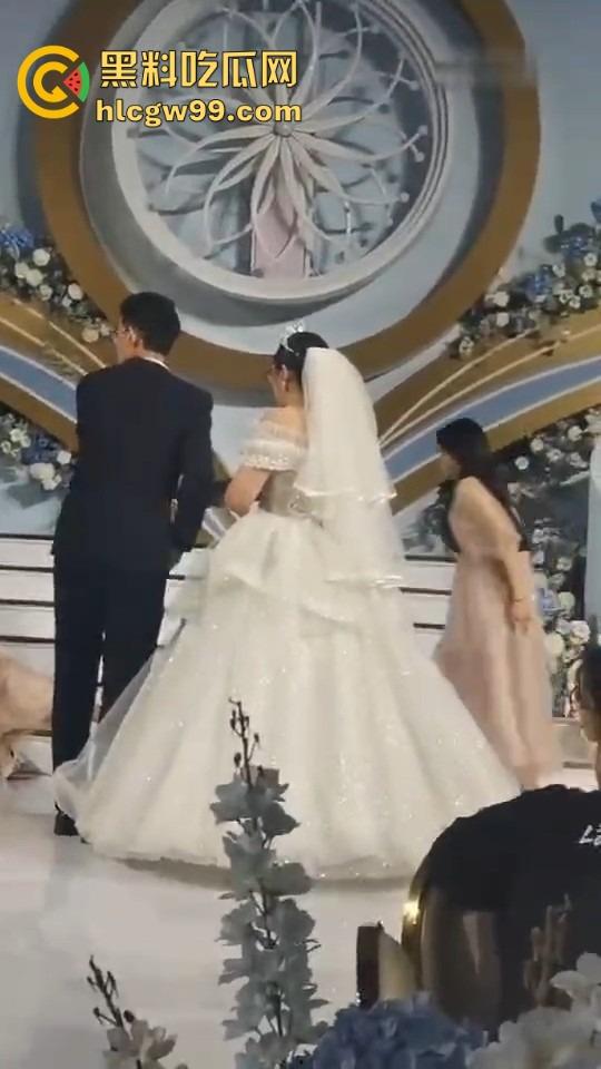 闺蜜比自己胖都嫁出去了，还要当伴娘送戒指，急火攻心气到晕倒，塑料姐妹情太真实了！  第7张