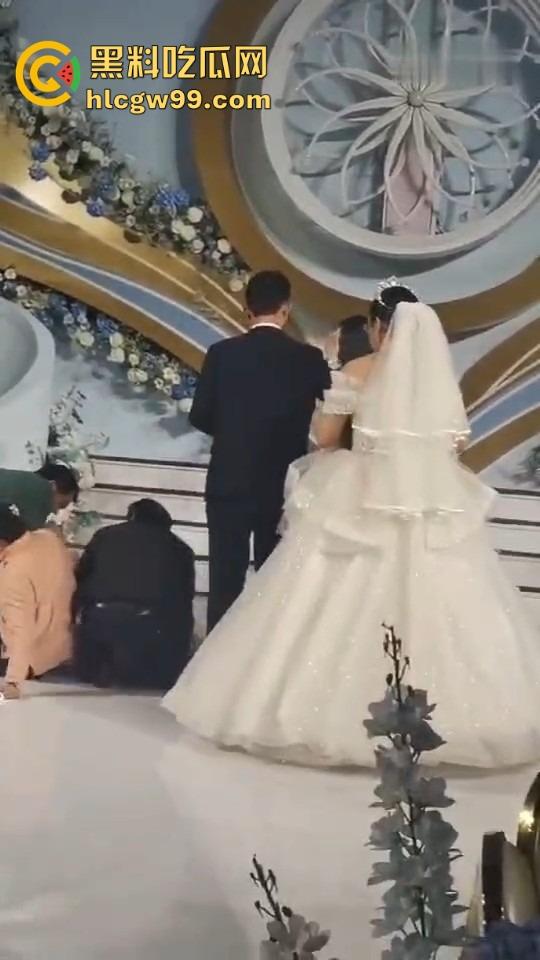 闺蜜比自己胖都嫁出去了，还要当伴娘送戒指，急火攻心气到晕倒，塑料姐妹情太真实了！  第9张