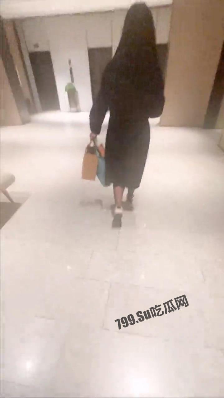 乱伦大神虐操《会喷水的亲姐姐》长篇新作  情人节和醉意姐姐酒店持续做爱 第2张