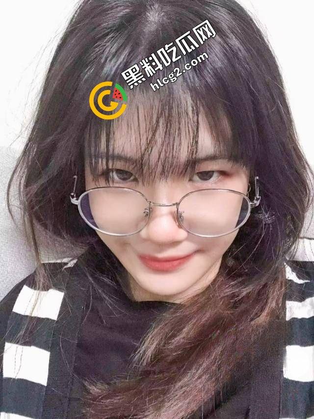 广东财经大学学生妹『钟瑜菲』周末跟学长酒店开房 口爆后入怼脸颜射 视频泄密流出  第6张