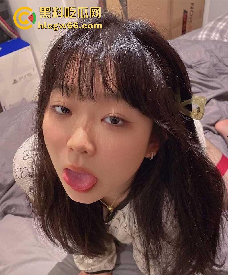 四川微胖巨乳【吴馨欣】身材完美床技高超小母狗 被绿帽男友和好兄弟前后夹击 双洞齐开  第5张