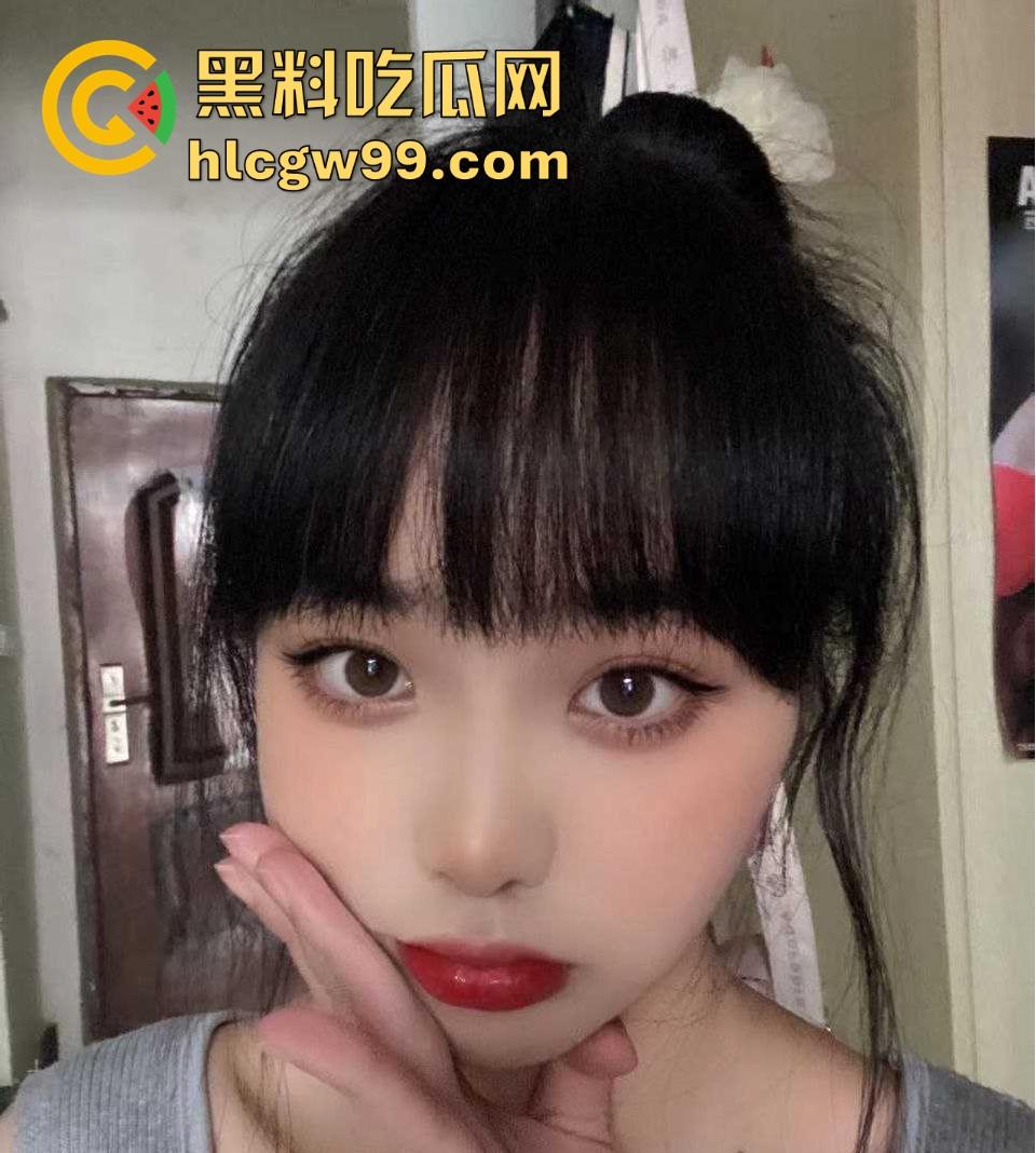 河南地矿职业学院【魏琪琪】全裸自慰揉奶黄播视频,粉嫩小穴水润紧致相当润! 第2张 河南地矿职业学院【魏琪琪】全裸自慰揉奶黄播视频,粉嫩小穴水润紧致相当润! 第2张