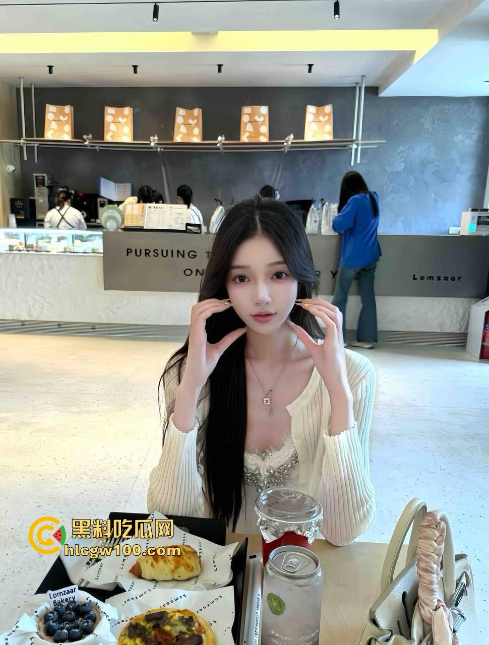 北京大哥路边发情当街怼,强按小姐姐头直接开搞,深喉怼到干呕,小姐姐手不知道该放哪,围观路人直看懵逼! 第4张 北京大哥路边发情当街怼,强按小姐姐头直接开搞,深喉怼到干呕,小姐姐手不知道该放哪,围观路人直看懵逼! 第4张