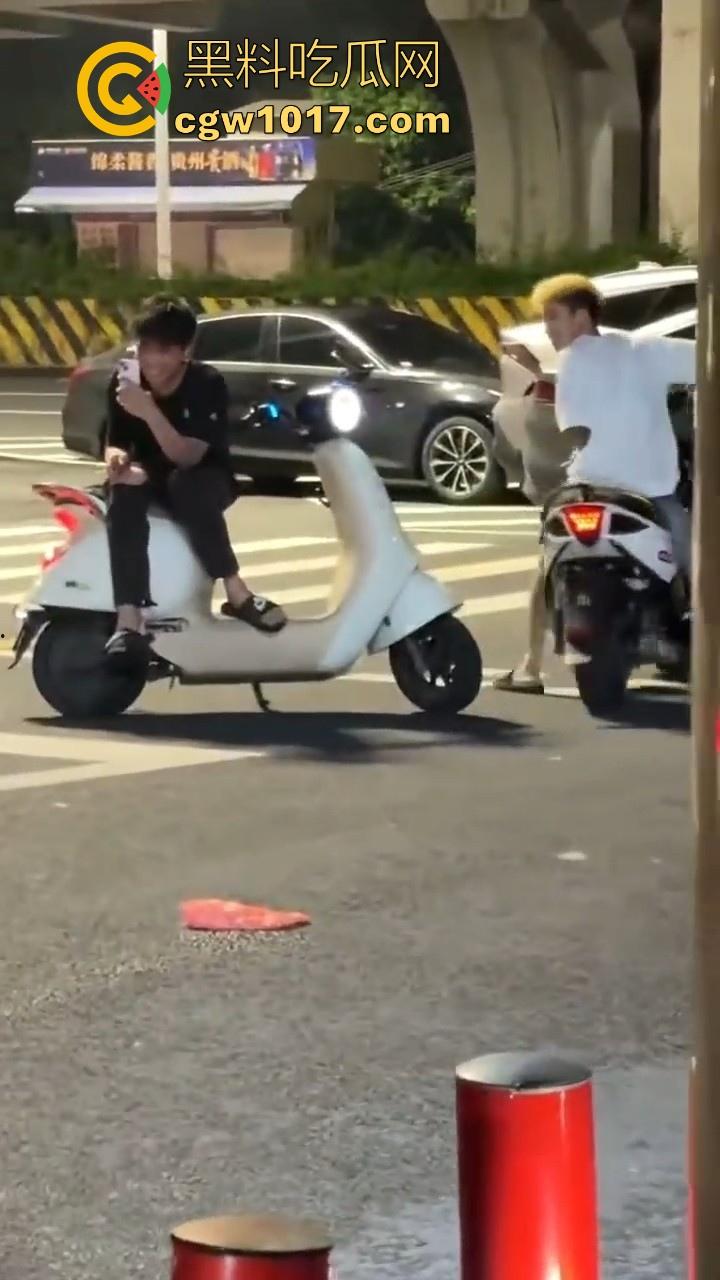 不用怀疑这就是精神小伙的日常操作,睡醒开鬼火搭小妹,游街结束随机解锁小妹酒店操逼,有时候你还不得不服气! 第2张 不用怀疑这就是精神小伙的日常操作,睡醒开鬼火搭小妹,游街结束随机解锁小妹酒店操逼,有时候你还不得不服气! 第2张