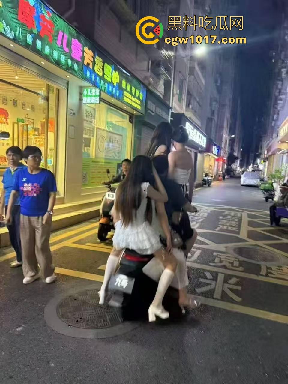 不用怀疑这就是精神小伙的日常操作,睡醒开鬼火搭小妹,游街结束随机解锁小妹酒店操逼,有时候你还不得不服气! 第3张 不用怀疑这就是精神小伙的日常操作,睡醒开鬼火搭小妹,游街结束随机解锁小妹酒店操逼,有时候你还不得不服气! 第3张