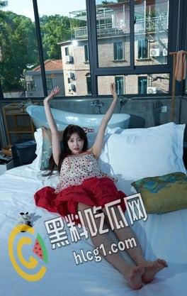 希威社流出清纯可爱美女嫩模 小初 跟摄影师在厦门旅拍 户外海边全裸露出拍摄性感写真视频合集视频  第3张