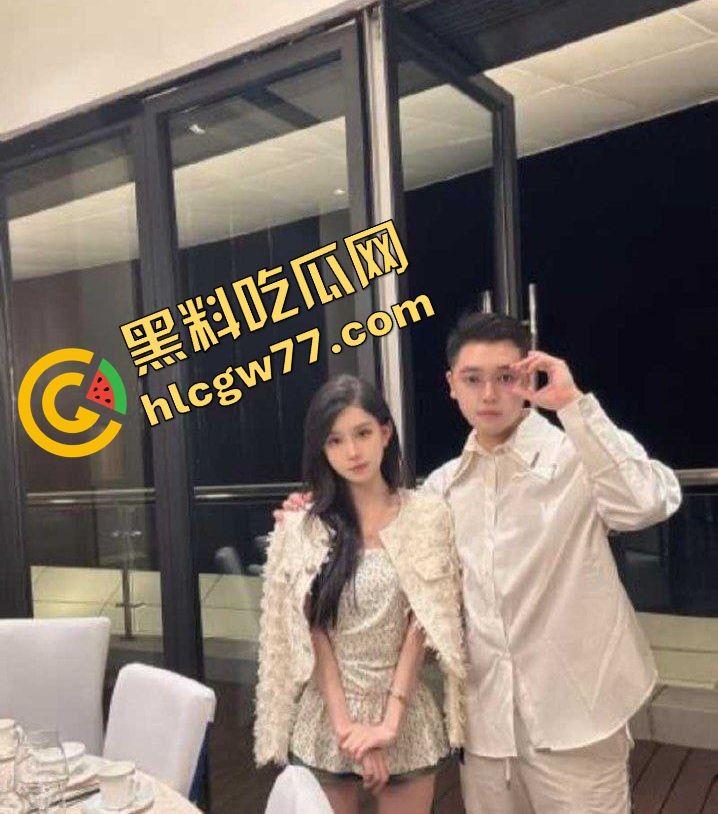 【覃海美】绝色女神变金主骚鸡！嫩逼内射爽翻天，完事还要抠出B里的精子吃下！  第1张