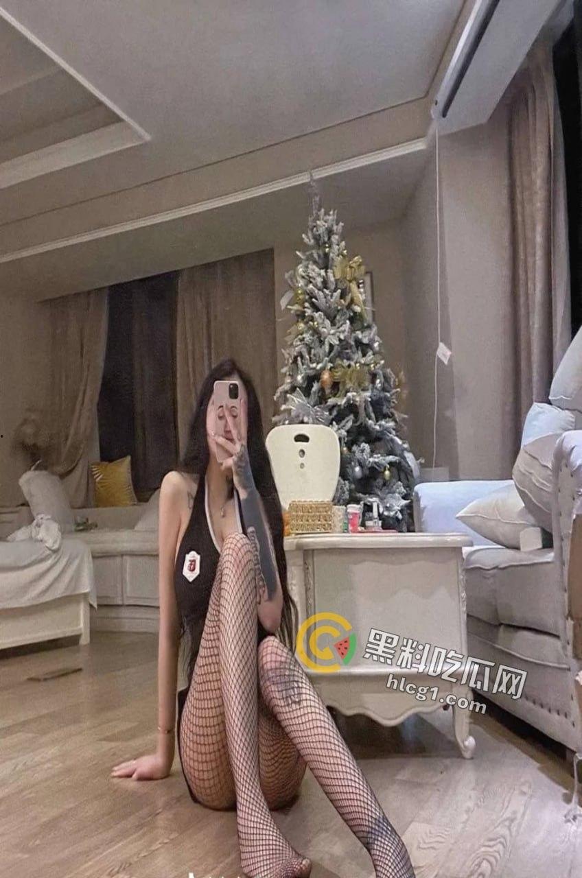 抖音10万纹身网红「丹妹呀」3P视频曝光！平时骚气外露，私下前后通插！  第4张