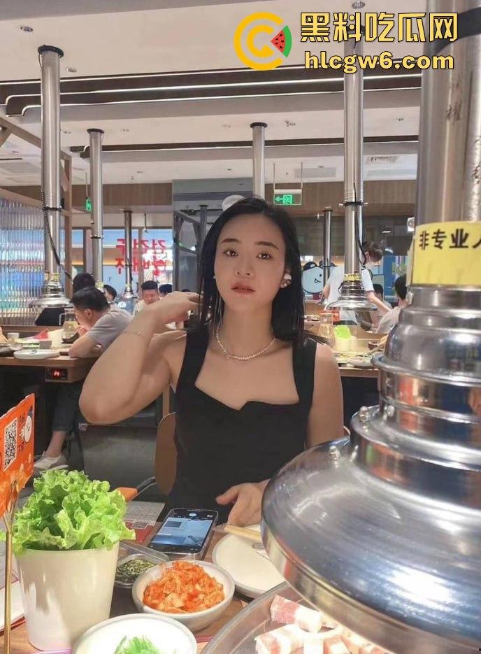 江苏绿帽癖朋友笔记本意外曝光私密性爱视频！老婆在床上大尺度回应他换人也行，朋友关系铁到不知如何下手！  第1张