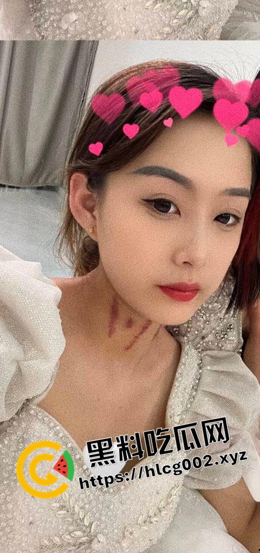 独家爆料东莞第一公交车！常平19岁精神小妹【王博涵】当地精神小伙性玩具 多次堕胎 群p视频流出  第1张