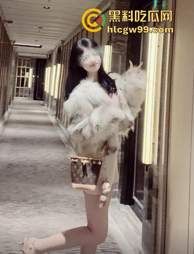 舔狗的梦炮友的床，抖音骚婊『绵绵小蛋糕』绿了兄弟，自己在床上被人操得高潮不断爽的翻白眼！独家曝光！  第8张