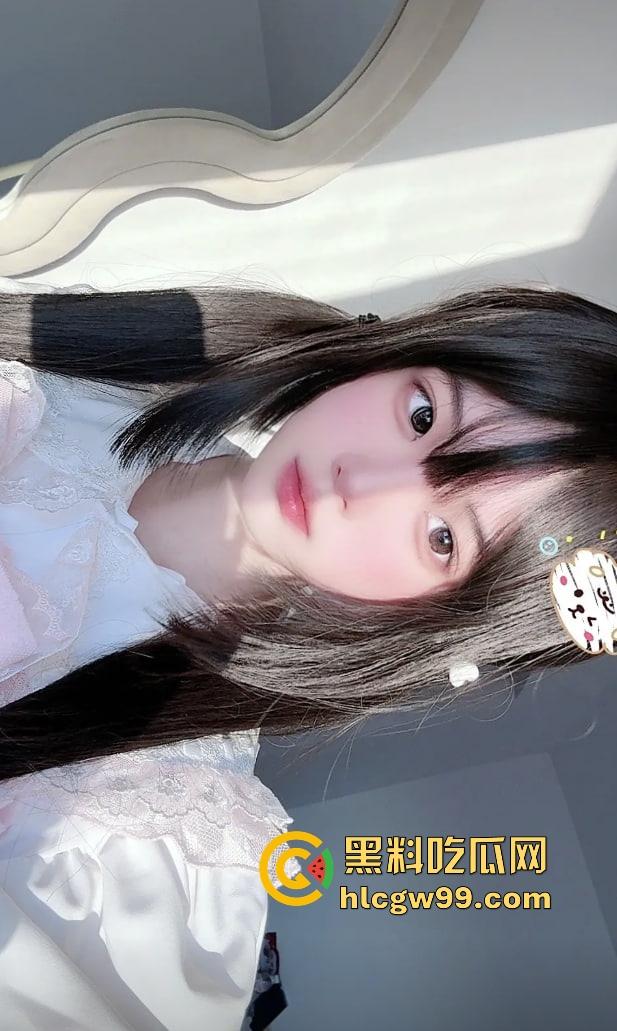 舔狗的梦炮友的床，抖音骚婊『绵绵小蛋糕』绿了兄弟，自己在床上被人操得高潮不断爽的翻白眼！独家曝光！  第13张