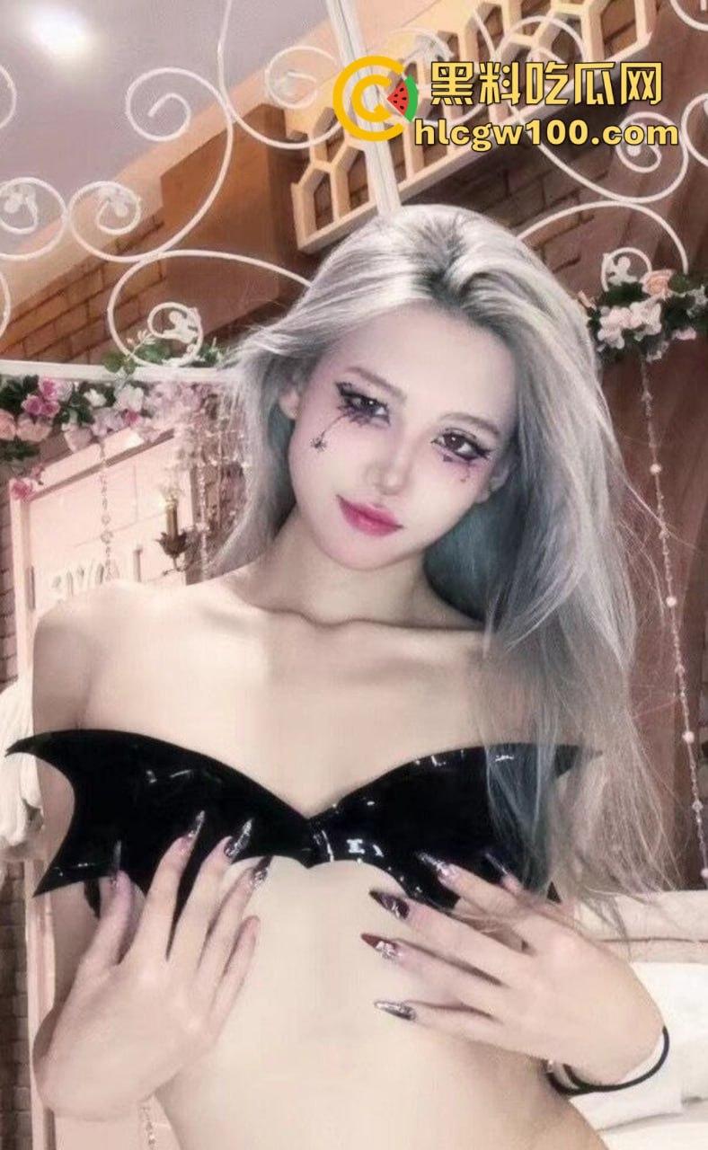 亚文化女友【赵婷】骚到极致，平时正经得像个人脱了衣服直接化身母狗，用跳蛋自慰到白浆直流 真的亚得一批！  第5张