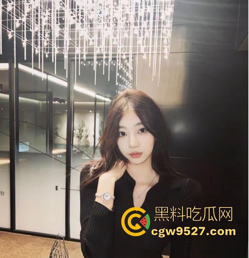 吉林大学高冷御姐【赵艳艳】青春靓丽，绝美容颜口活精湛，丰满巨乳身材，被男友无套猛干至虚脱！  第1张