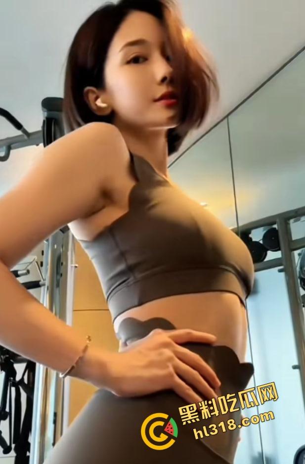 健身UP主『冰块』约炮高颜值留学生，后入蜜桃臀全程高清流出，神仙身材太犯规太顶了！  第3张