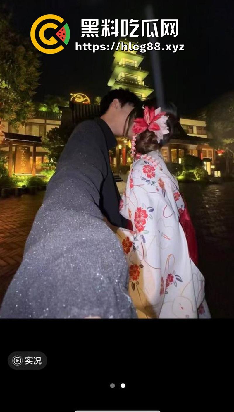 广西梧州极品美少女【林清华】男友私密自慰福利流出 JK黑丝淫骚自慰 近距离展示白嫩巨乳粉嫩小穴  第2张