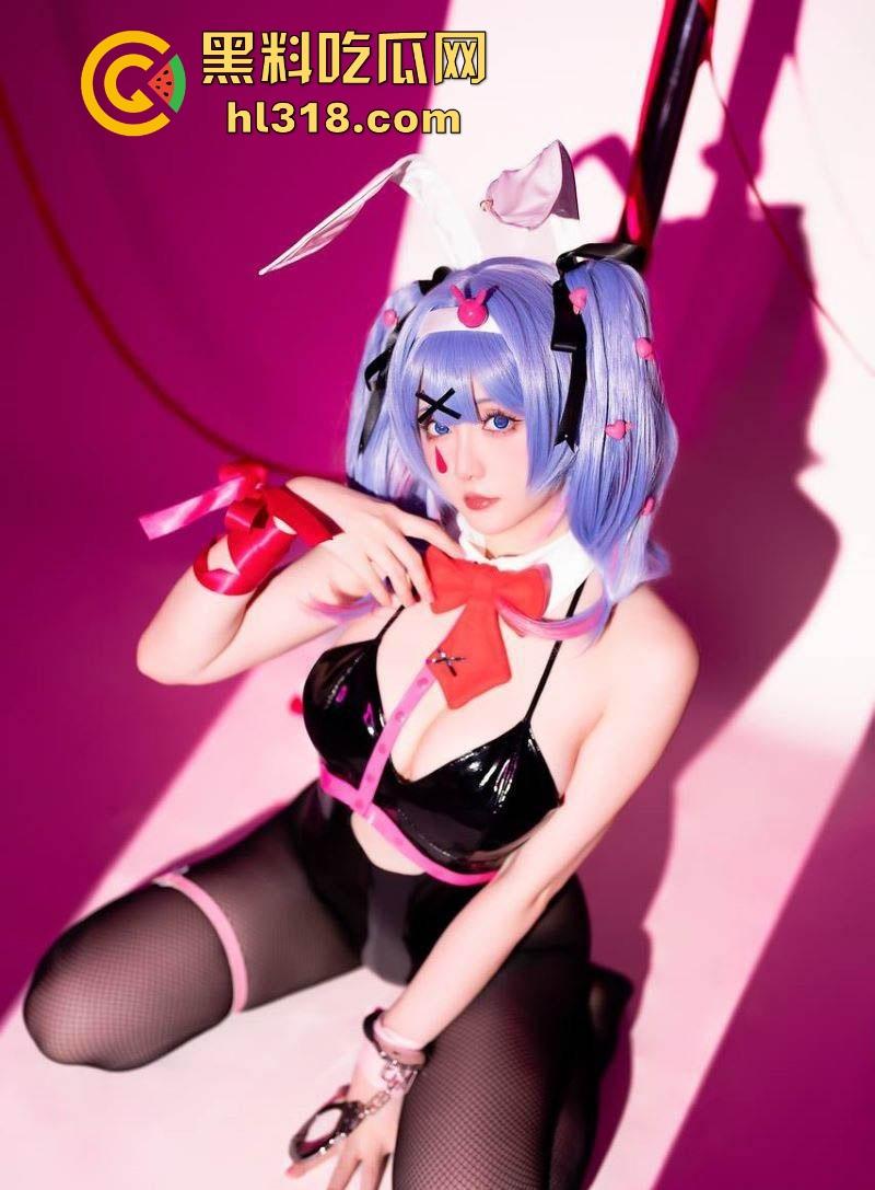 二次元福利coser【星之迟迟】最新之作，化身初音未来女战士，长腿黑丝诱人无比，大尺度拍摄，极致诱惑！  第1张