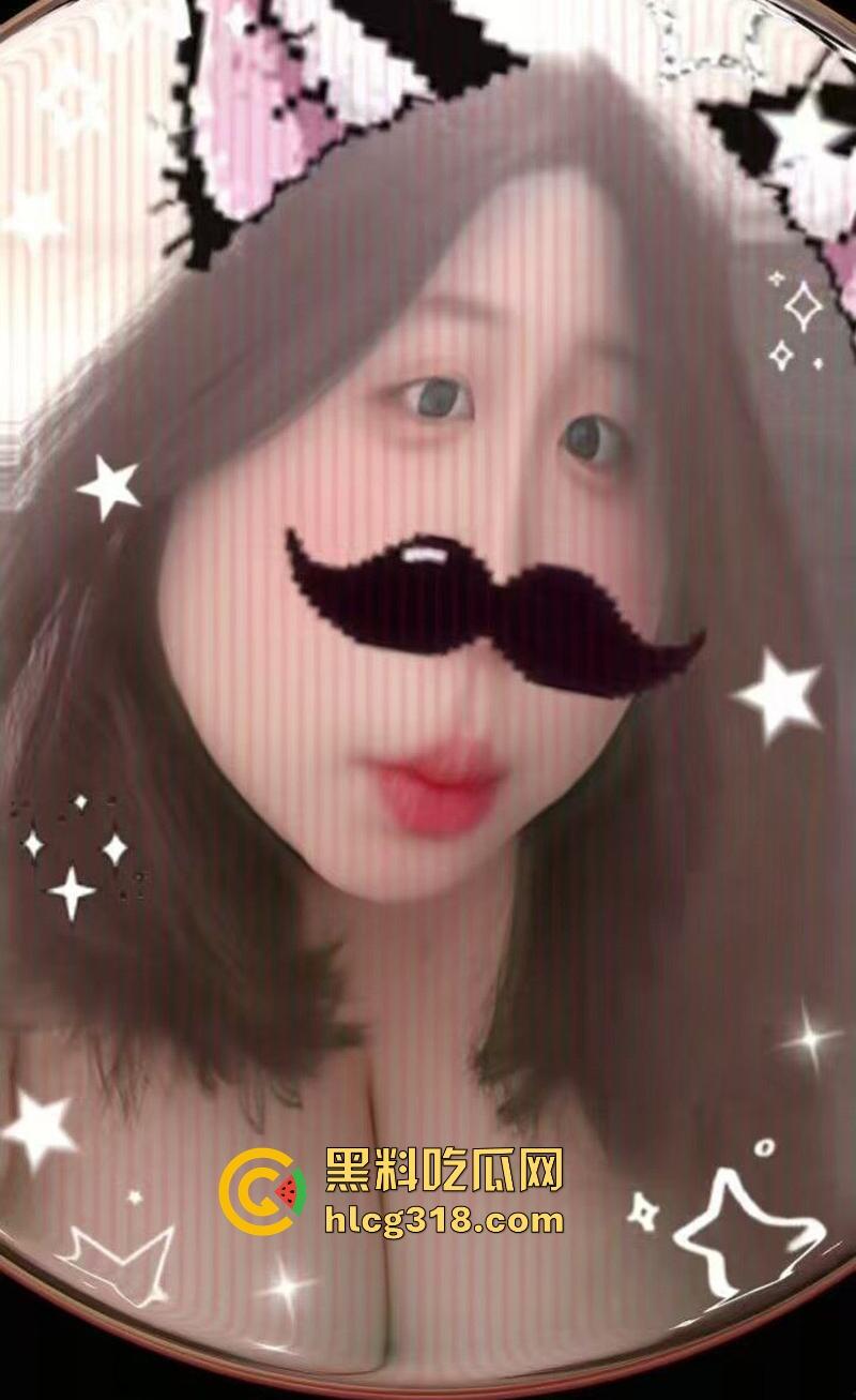 浙江金华韩小骚货【林依依】抖音【超想吃芋泥诶】自慰视频曝光，童颜巨乳自慰骚穴白浆拉丝极为骚浪！  第2张