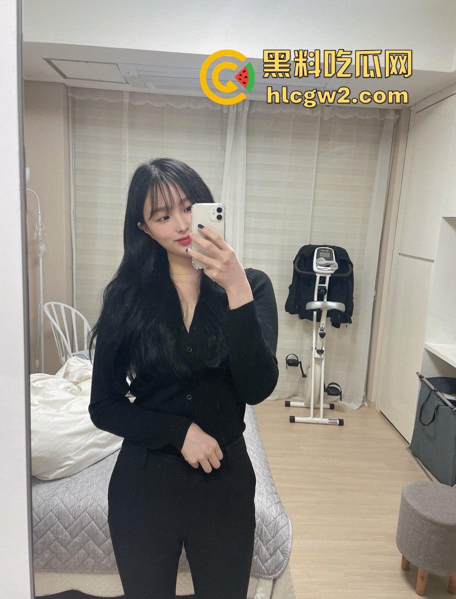 河北极品九头身美腿少妇【史若曦】狐媚眼小三相，满分颜值被土豪包养性爱自拍独家流出！  第1张